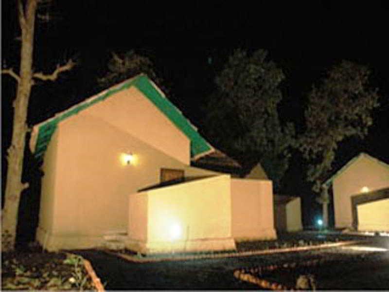 Hotel Tiger Lagoon Bandhavgarh National Park Zewnętrze zdjęcie