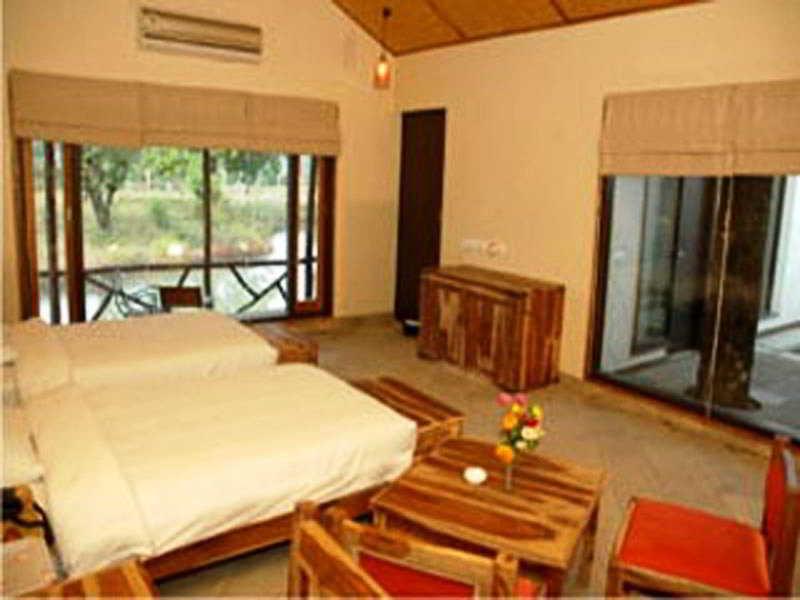 Hotel Tiger Lagoon Bandhavgarh National Park Zewnętrze zdjęcie